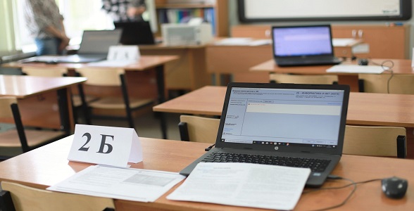 Девятиклассники сдали ОГЭ по нескольким предметам