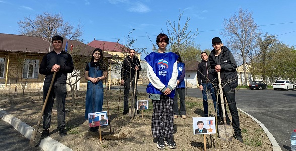 В Дербенте прошла акция «Сад памяти»