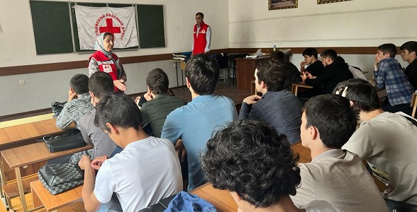 Мастер-классы по оказанию первой помощи прошли в Автомобильно–дорожном колледже