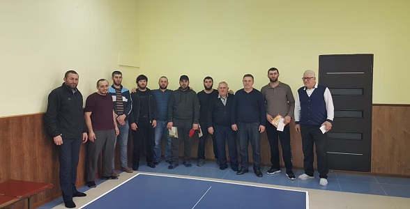 Турнир по настольному теннису провели среди педагогов Цумадинского района