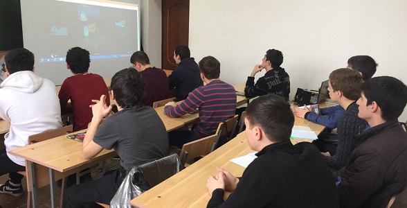 Гибридные конфликты обсудили в Автомобильно-дорожном колледже