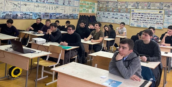 Работу с первокурсниками по пропаганде здорового образа жизни провели в АДК