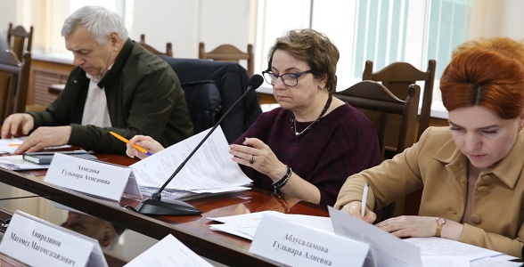 Очередные собеседования с кандидатами на должности руководителей муниципальных органов управления в сфере образования прошли в Минобрнауки РД