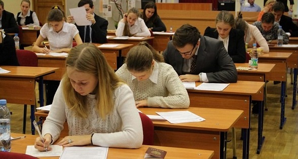 Более 11 тысяч одиннадцатиклассников напишут итоговое сочинение
