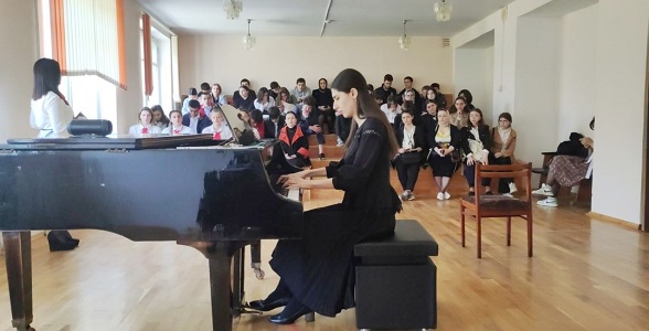 День открытых дверей «Сделай правильный выбор» прошел в Профессионально-педагогическом колледже Избербаша