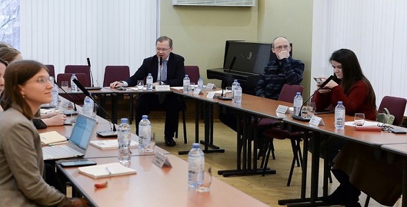 Круглый стол «Родные языки в молодежной среде» провели 7 декабря