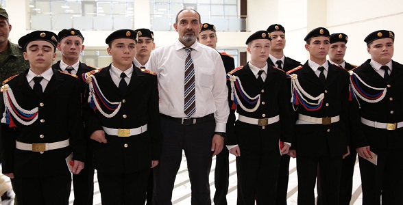 Яхья Бучаев принял участие в посвящении школьников в «Юнармию»