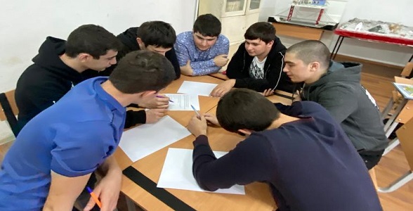 Викторину, приуроченную ко Дню юриста провели АДК