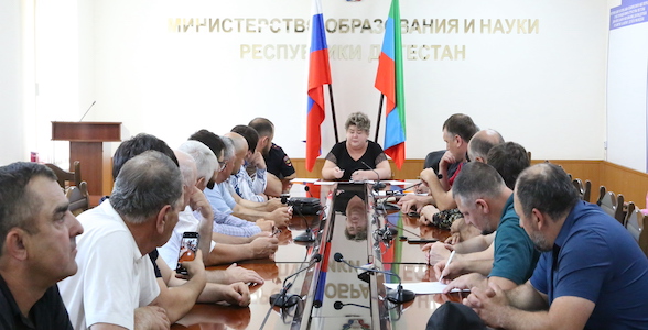 Итоги первой смены летней оздоровительной кампании 2022 года подвели в Минобрнауки РД