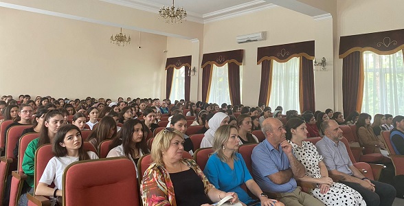В Дербенте продолжается цикл просветительских встреч по противодействию идеологии терроризма
