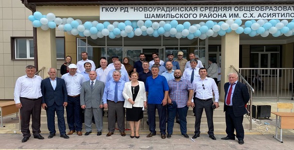 Новая школа на 320 ученических мест открыла свои двери для детей Шамильского района