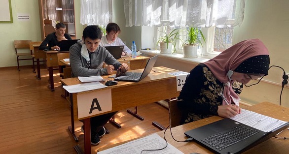 Тренировочный ЕГЭ по информатике и ИКТ в компьютерной форме прошел в Дагестане