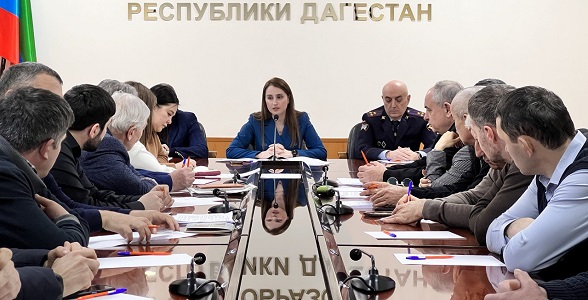 Вопросы профилактики дорожно-транспортных происшествий обсудили с директорами автошкол в Дагестане