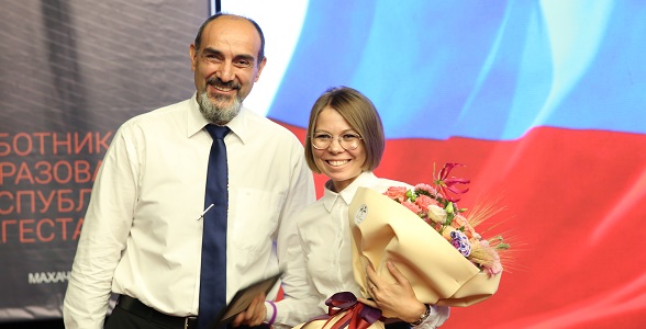 Олеся Петрова: «Будущее страны – за мыслящей и творческой молодежью с активной жизненной позицией»