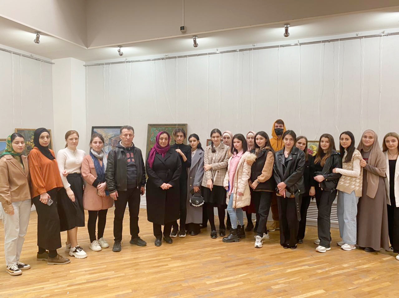 Третьекурсники Профессионально-педагогического колледжа посетили музей изобразительных искусств