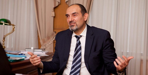 Яхья Бучаев: «Система образования – это не собес и не пенсионный фонд»