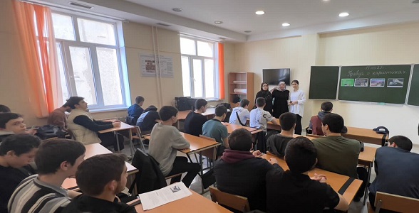 Час нравственного воспитания прошел в Автомобильно-дорожном колледже