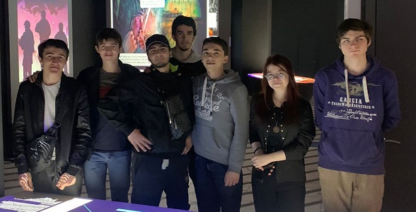 Экскурсию в интерактивный музей провели для студентов Автомобильно-дорожного колледжа