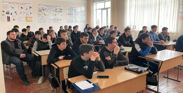 Встреча с сотрудниками Муфтията Дагестана прошла в Автомобильно-дорожном колледже