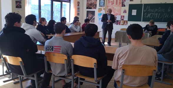 Игра «Впервые в истории» прошла в Автомобильно-дорожном колледже