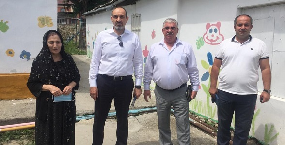 Яхья Бучаев проверил аварийные школы Гунибского района