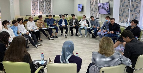 Студенческая конференция «Слезы ангелов» прошла в Центре опережающей профессиональной подготовки РД