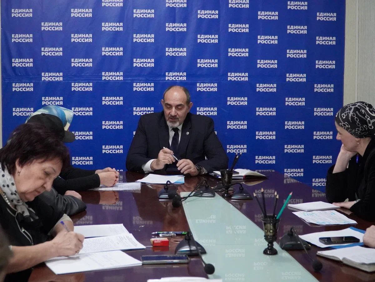 Министр образования провел личный прием граждан