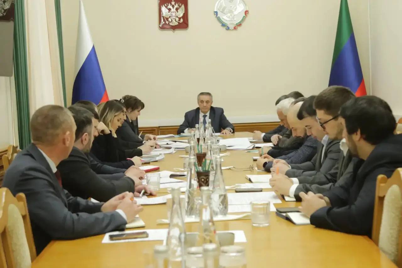 В Правительстве РД состоялось совещание, посвящённое вопросам организации помощи участникам СВО
