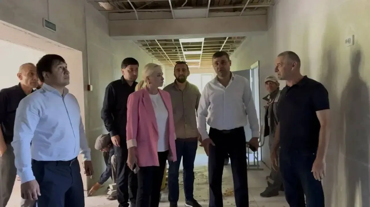 В Буйнакском районе обновляют три сельские школы