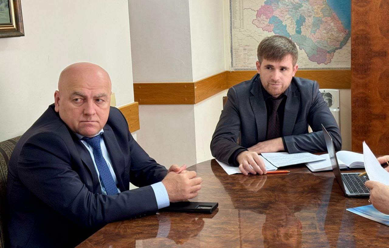 Министр образования и науки Республики Дагестан посетил Буйнакский район