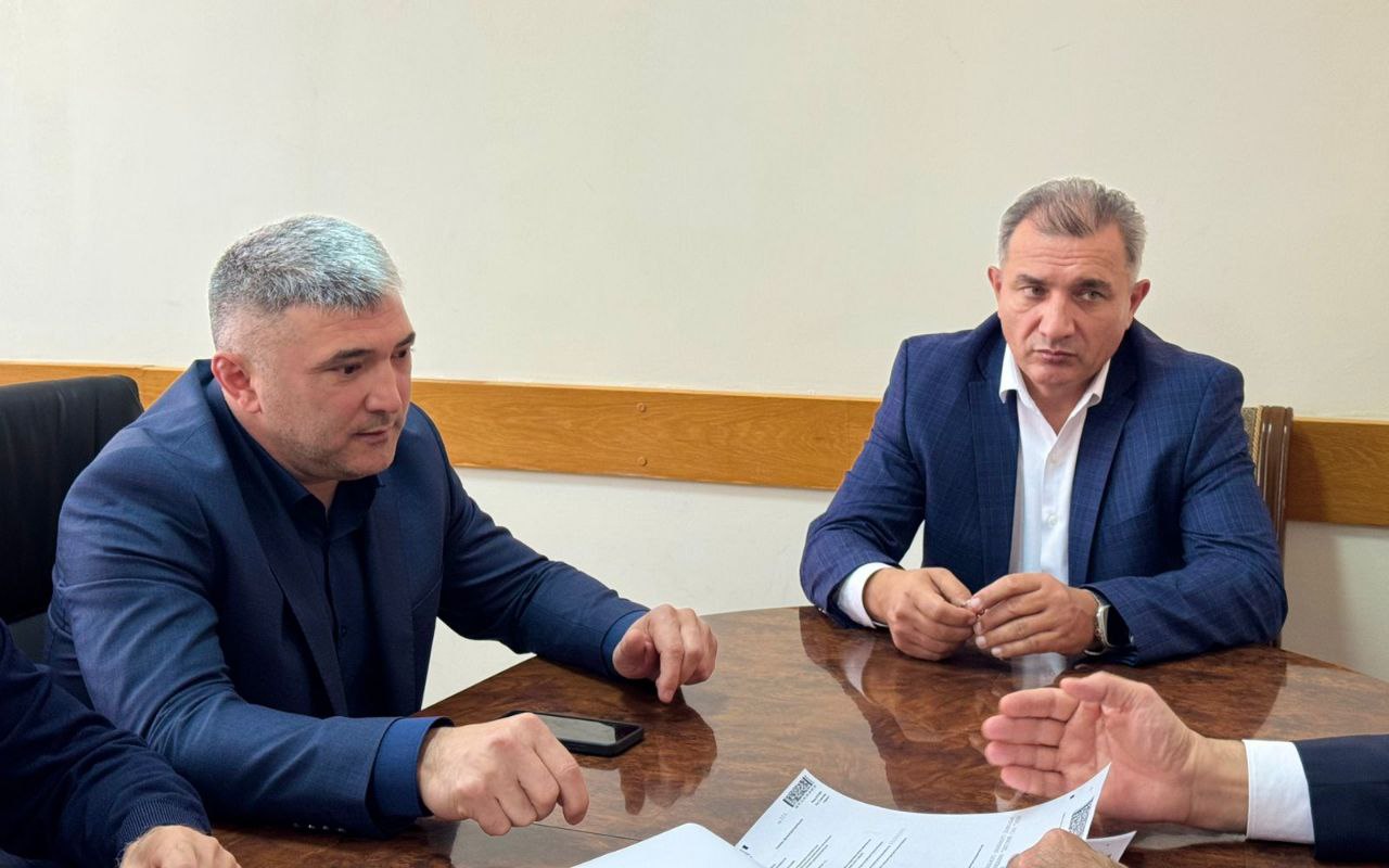 Министр образования и науки Республики Дагестан посетил Буйнакский район