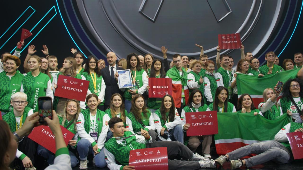 450 человек стали победите