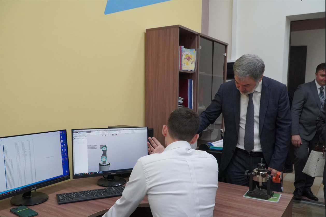 100-летний юбилей отметил Колледж машиностроения и сервиса