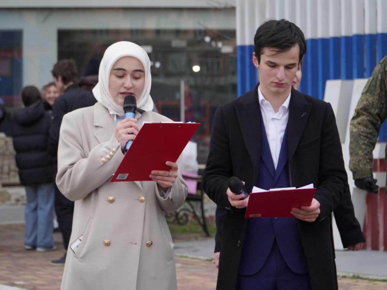 В Дагестане отправлены два КамАЗа гуманитарной помощи в зону специальной военной операции