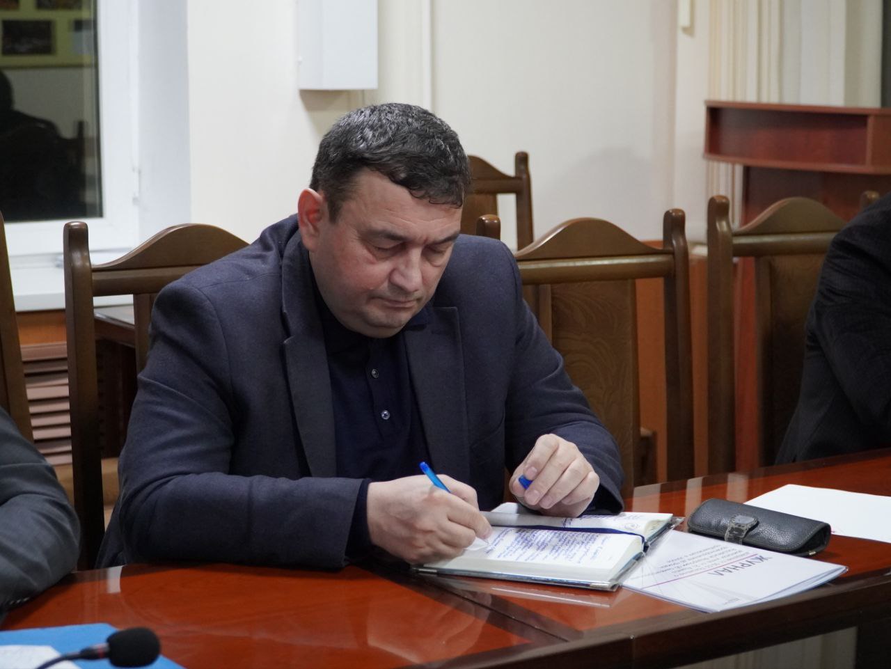 Министр образования и науки РД провёл ВКС-совещание по общественно-политической ситуации в республике