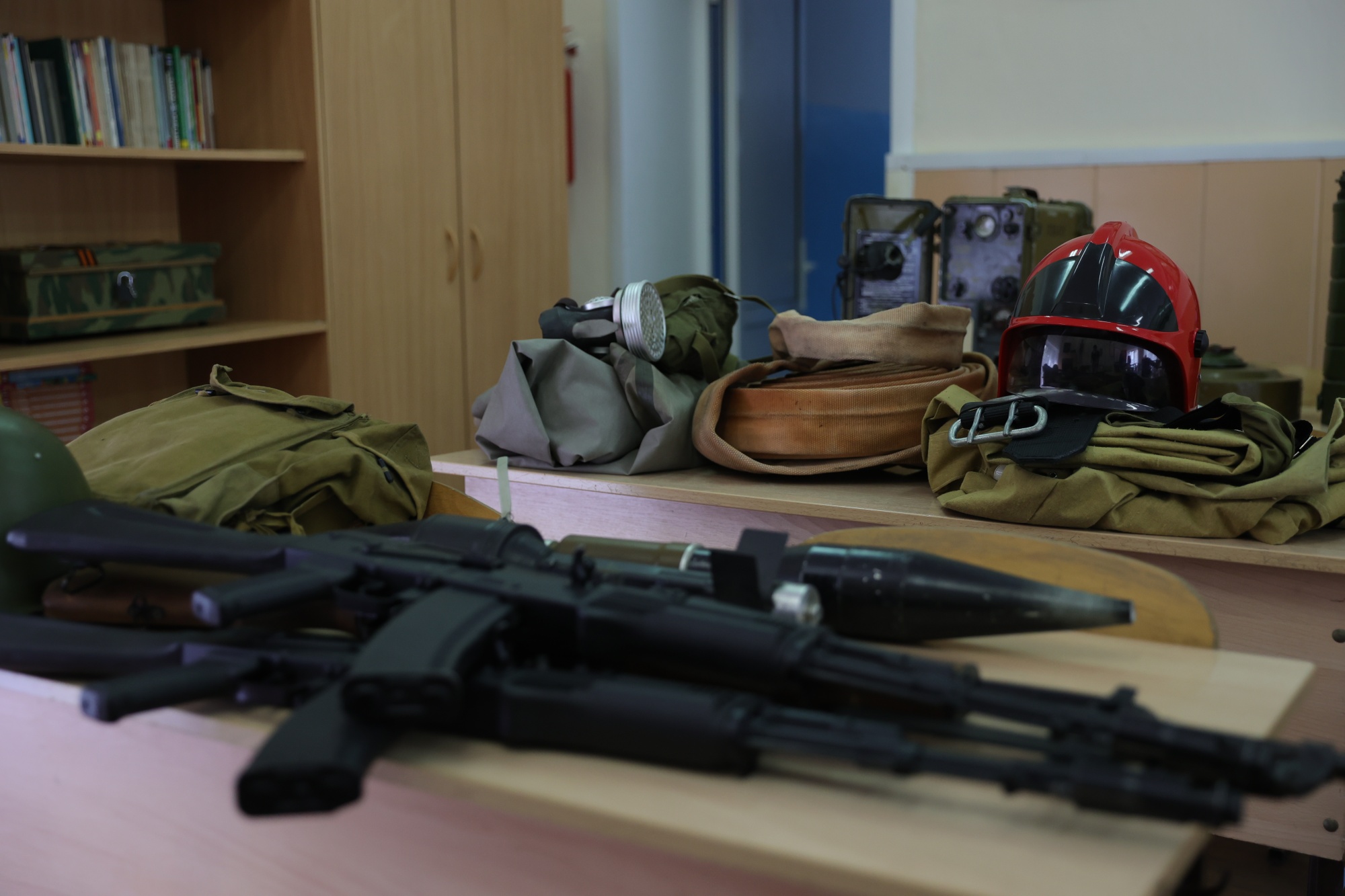 Сергей Кравцов: Новейшим оборудованием оснащены кабинеты ОБЗР и труда в 23 297 школах страны