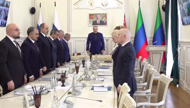 Министр образования и науки Республики Дагестан принял участие в совещании под руководством Главы РД