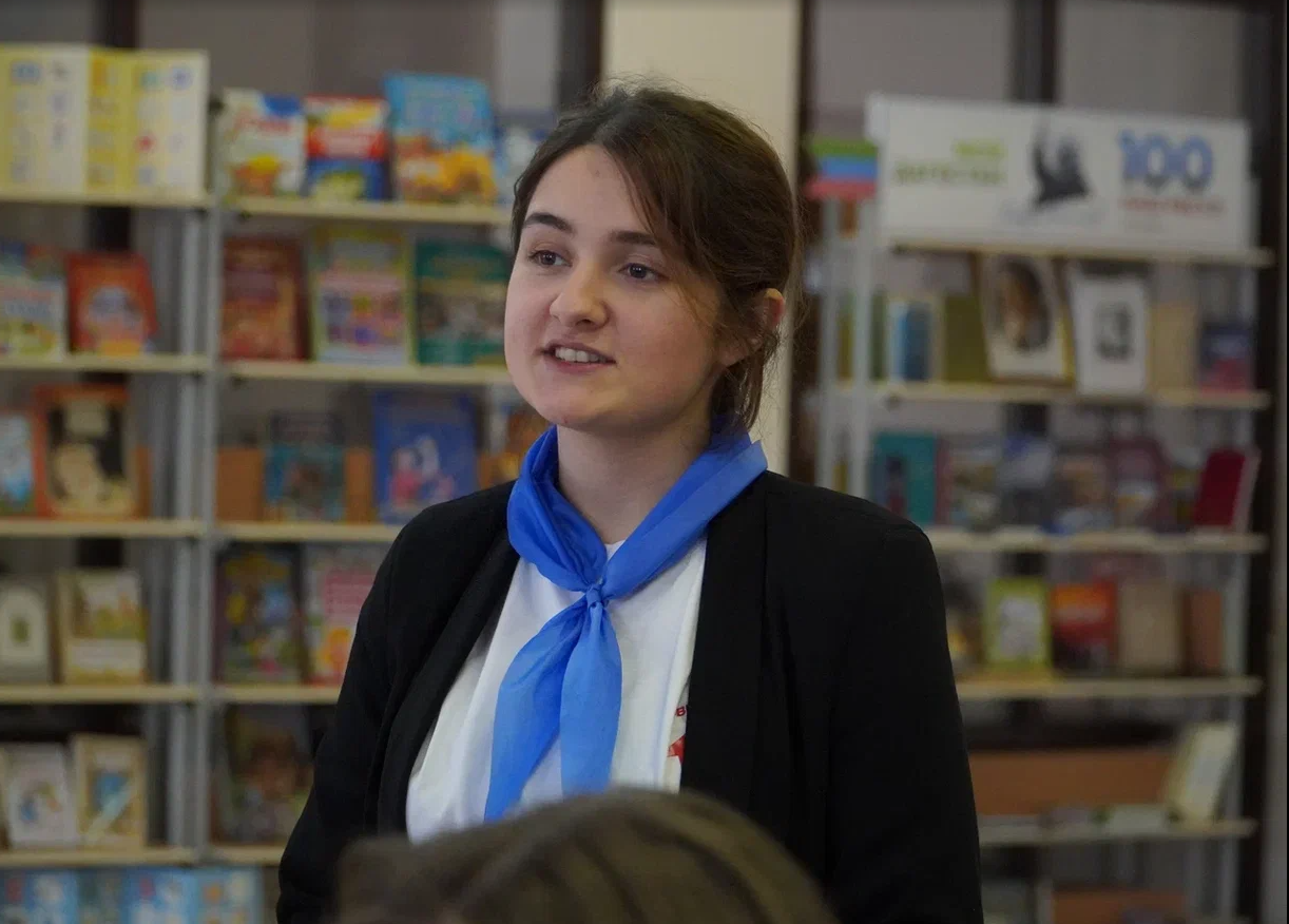 Министр образования и науки Республики Дагестан встретился с учащимися