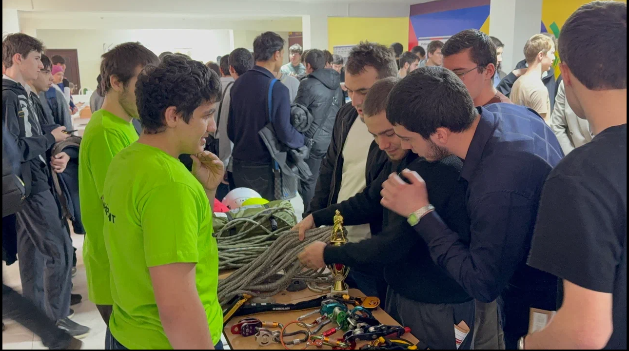 Ярмарка вакансий в промышленной сфере прошла в Дагестане