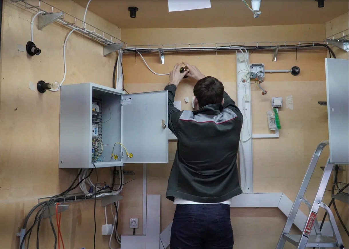 Госсекретарь РД посетил Чемпионат профессионального мастерства