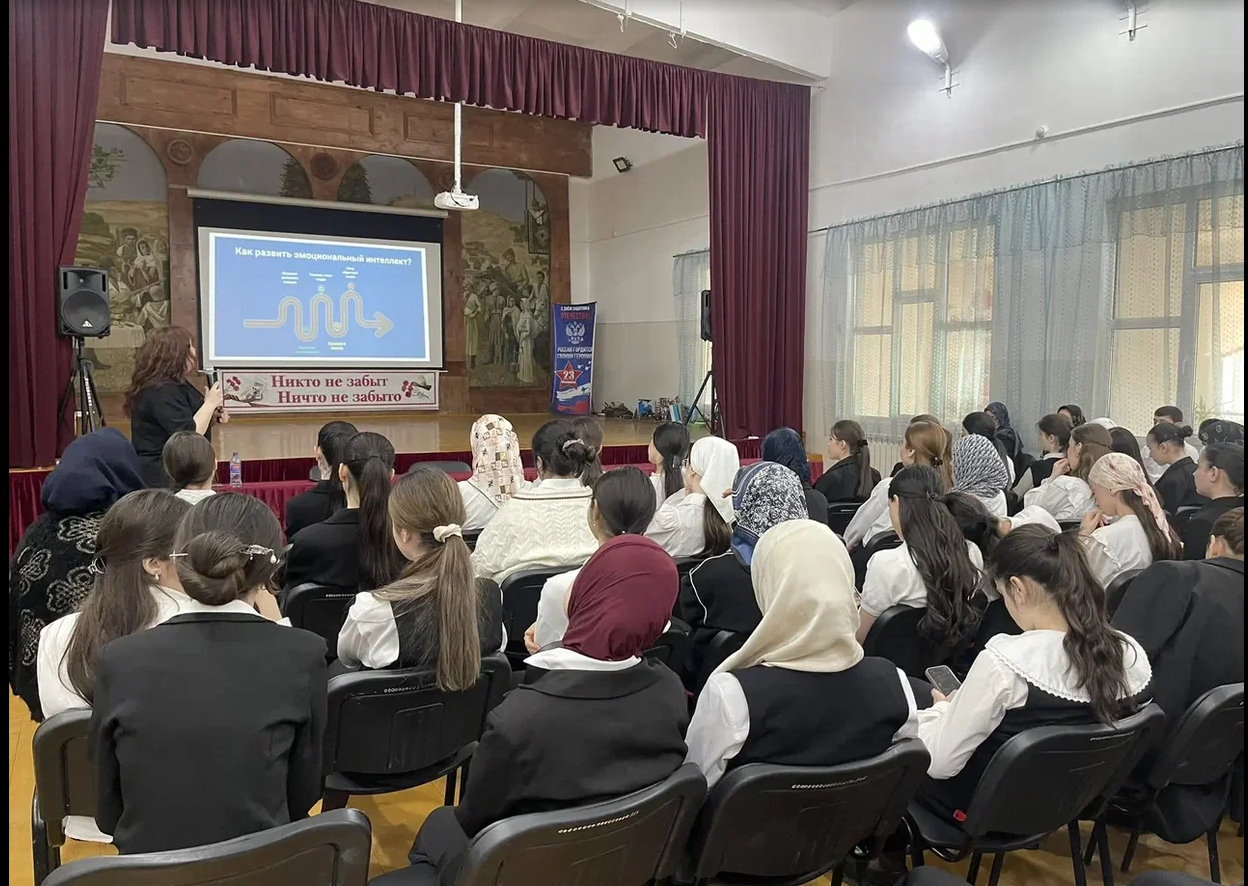 Более 3,5 тысяч школьников и студентов Дагестана стали участниками федерального просветительского проекта «Ломоносовский обоз. Сила в смысле»