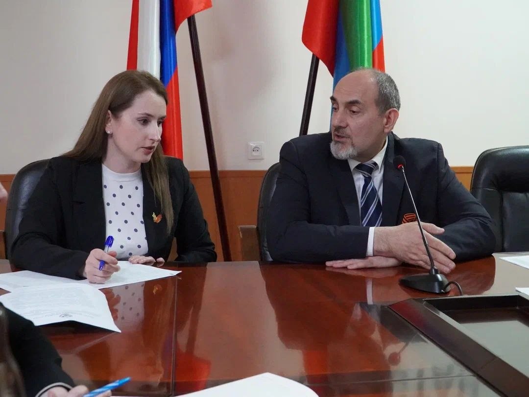 В Минобрнауки РД прошло рабочее совещание с представителями Минпросвещения России