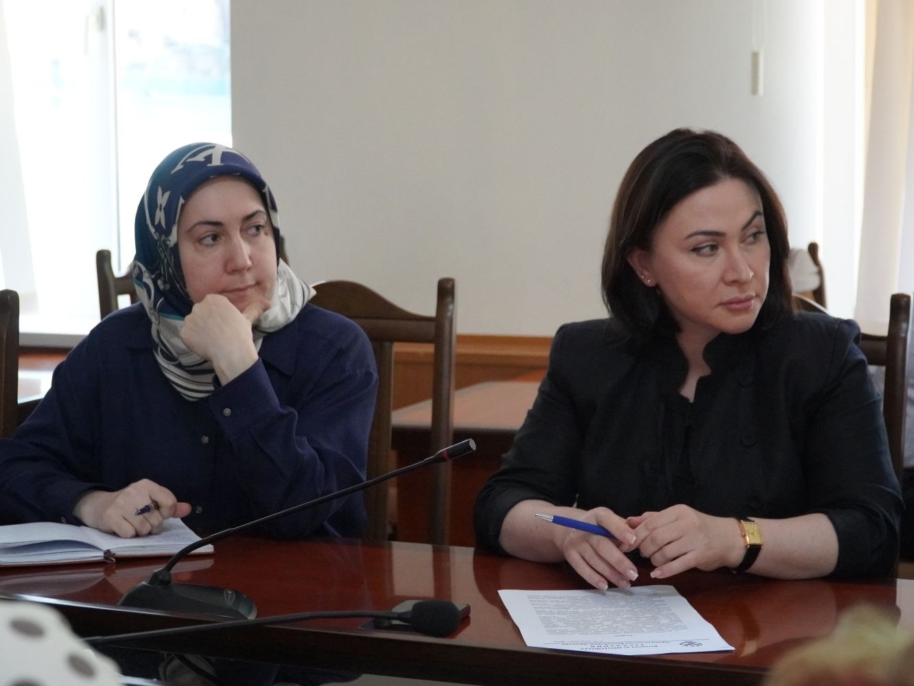 В Минобрнауки РД под председательством врио министра Яхья Бучаева прошло совещание по вопросам восстановления образовательных учреждений после паводков
