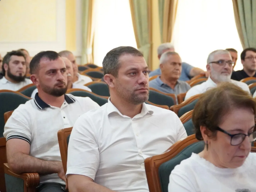 Семинар-совещание на тему «Основные меры поддержки участников СВО и членов их семей в сфере образования» прошло в ДИРО