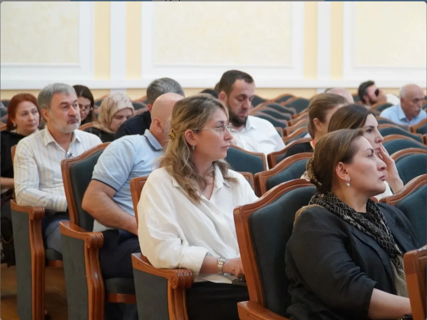Семинар-совещание на тему «Основные меры поддержки участников СВО и членов их семей в сфере образования» прошло в ДИРО