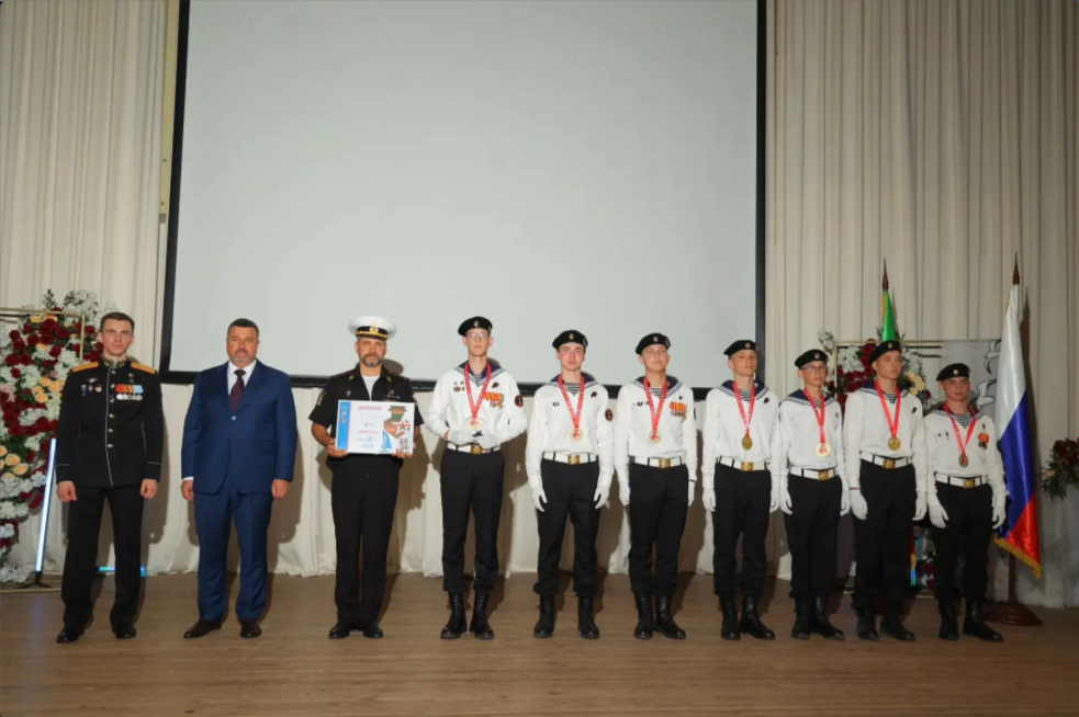 «Юнфлот‑2026»: в Дагестане торжественно завершилась военно‑спортивная игра