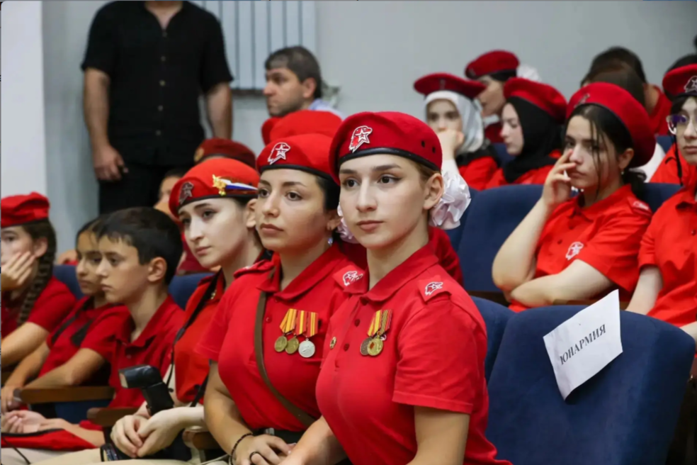 «Юнфлот‑2026»: в Дагестане торжественно завершилась военно‑спортивная игра