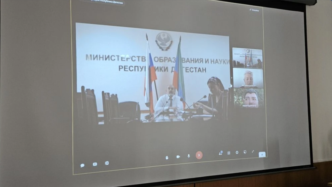Яхья Бучаев провел совещание с представителями физтех школ
