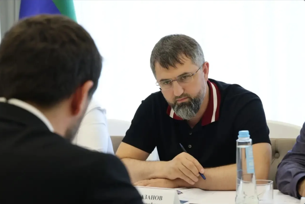 Яхья Бучаев принял участие в собеседовании с участниками проекта «Команда Дагестана»