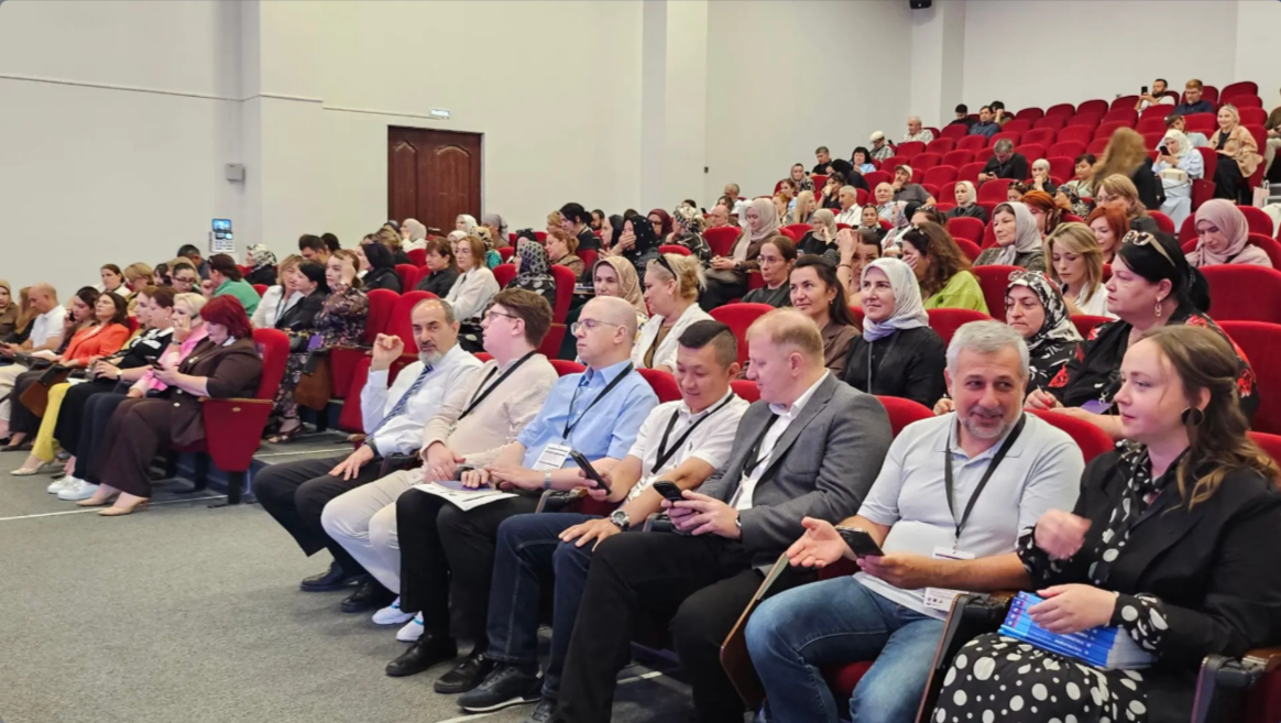 II Республиканский съезд учителей информатики: шаг к развитию цифрового образования